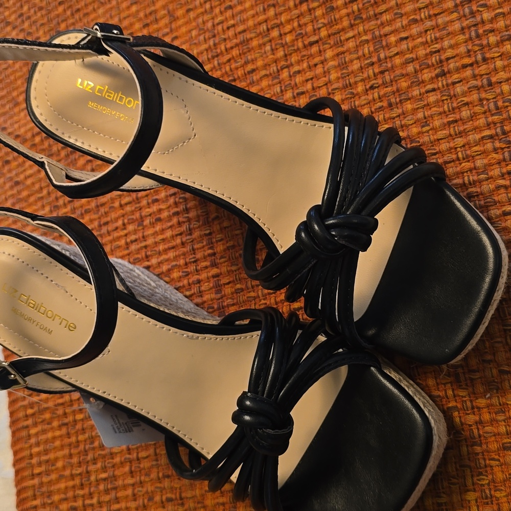 LIZ CLAIBORNE WOMEN'S BLACK WEDGE SUMMER MEMORY FOAM HEELSS SIZE 6.5